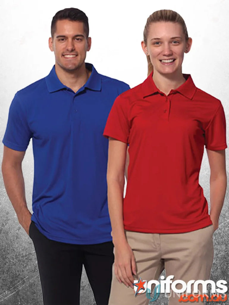 Two people wearing Winning Spirit ICON CoolDry Textured Polo shirts for stylish workwear