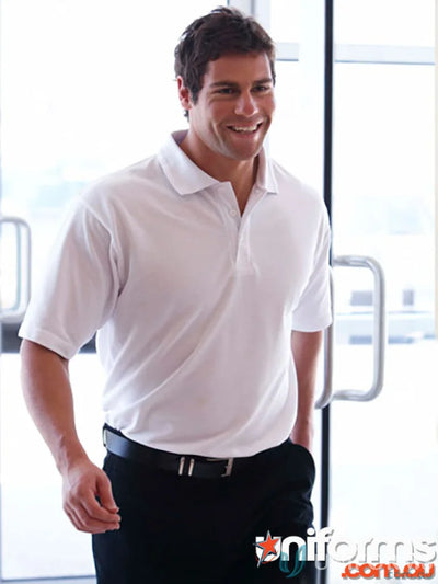 White short-sleeved polo shirt made with 210gsm pique fabric and stylish herringbone tape