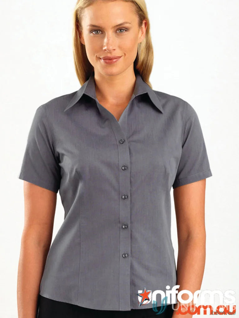 Woman wearing Keval Womens SS Chambray Shirt in semi-tailored fit, style 161-jk