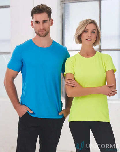 Man and woman in Ladies Rotator Sports Tee with cooldry® functions and breathable mesh