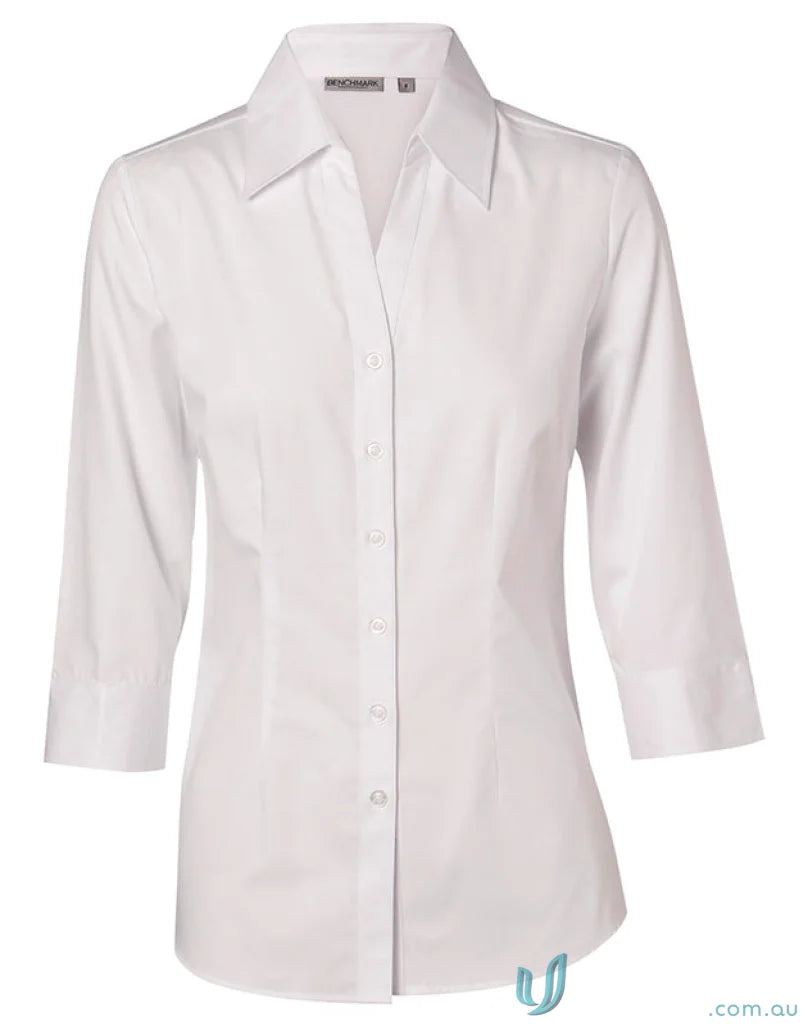 White Winning Spirit Ladies stretch 3qtr shirt with buttons and three-quarter sleeves