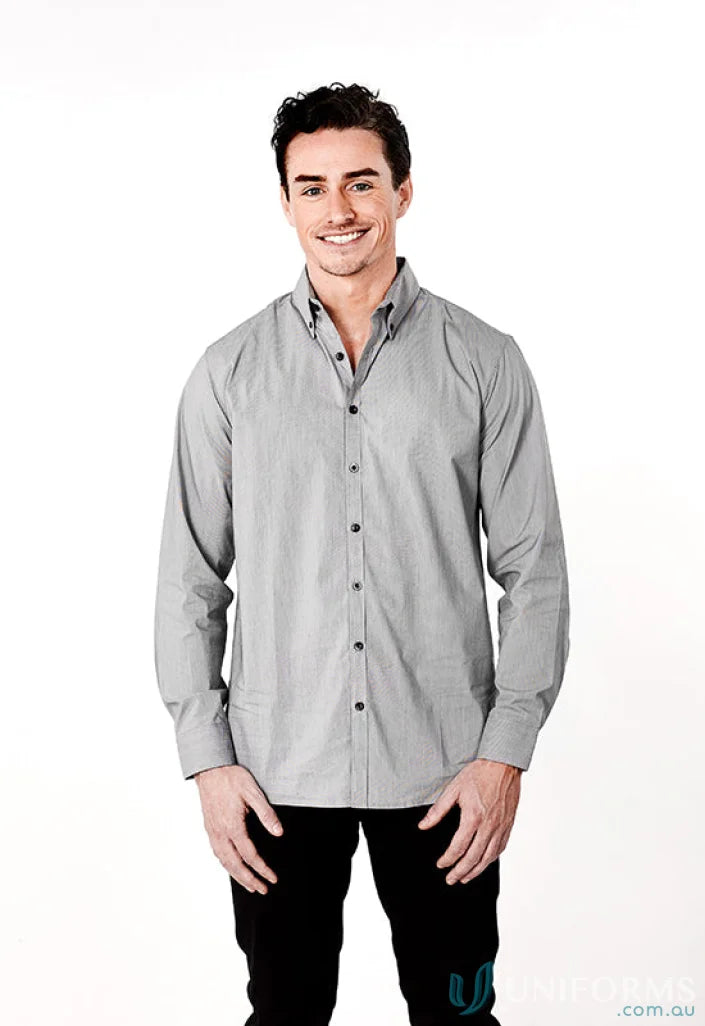 Man wearing Mens Baxter LS Shirt in gray cotton-rich blend fabric