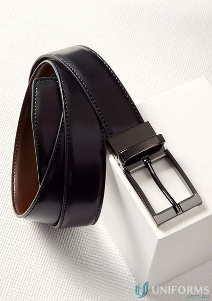 Mens leather reversible belt with genuine leather centre and metal buckle for style and versatility