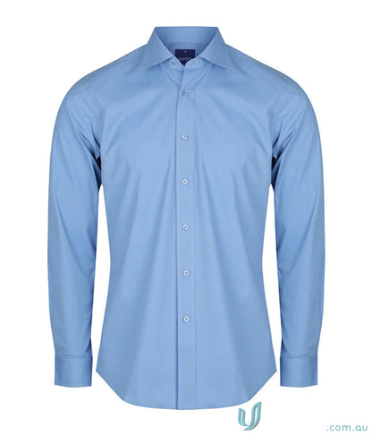 Light blue Nicholson Slim Fit premium poplin shirt with long sleeves for a sharp look
