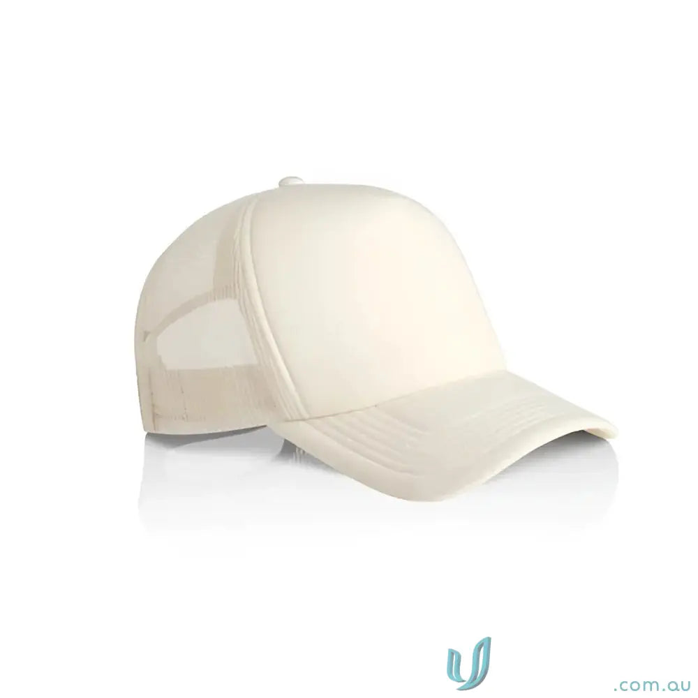 Cream-colored baseball cap with recycled polyester mesh sides for a stylish look