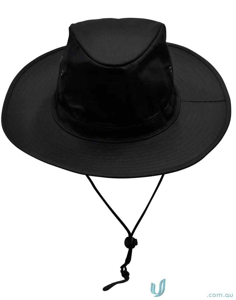 Black h1026 slouch sun protection hat with chin strap for a winning spirit slouch look