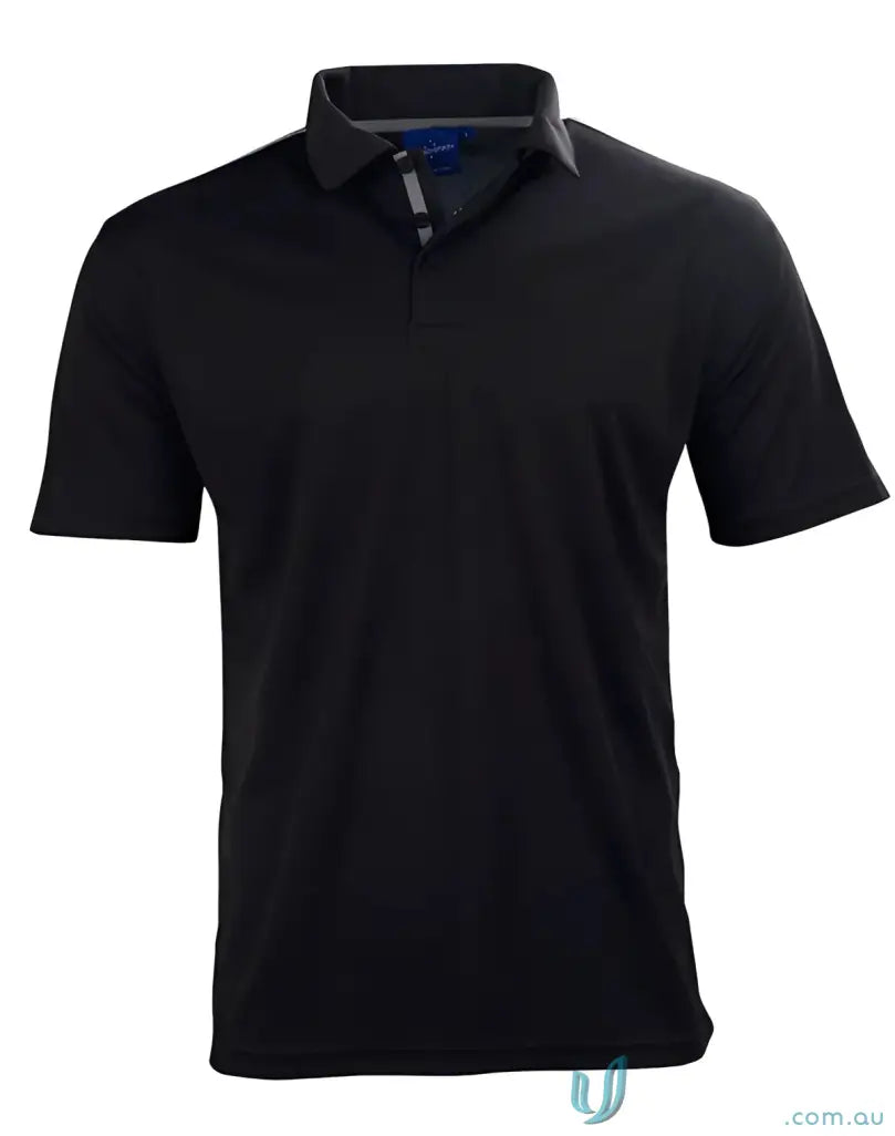 Black short-sleeved Staten Rapid Cool Contrast Polo shirt for a fresh stylish look