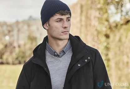 Man in Streetworx Beanie zmbean, perfect cold weather uniform for temperature drops