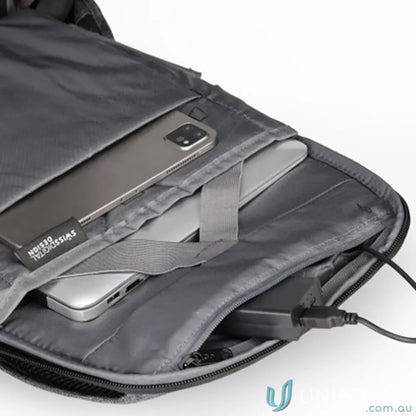 Gray Swissdigital Cosmo 3.0 Backpack interior with padded compartments for electronic devices