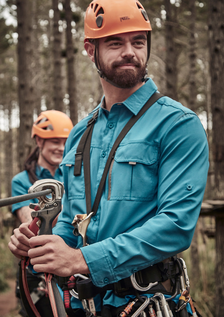 Syzmik Outdoor mens outdoor long sleeve shirt with Orange Peets climbing helmet