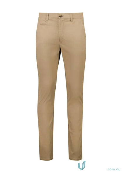 Khaki men’s Traveller Modern Stretch Chino Pant RGP264M for a slim-fit look