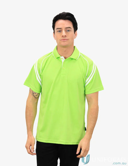 Man in a Viper SS Polo using Cooldry Moisture Management Technology for cooldry comfort