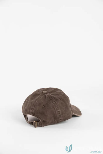 Brown baseball cap with adjustable strap and button closure, made of cotton or similar fabric.