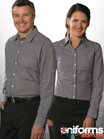 Matching checkered uniform shirts from Winning Spirit Gingham Roll Up LS Shirt in men’s gingham check style