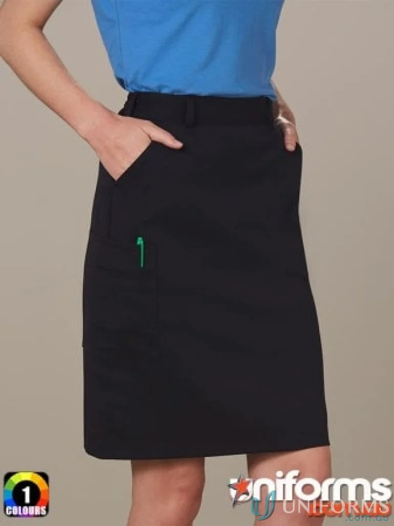 Black knee-length utility cargo skirt with pockets and green pen loop in M9477 2-way stretch fabric