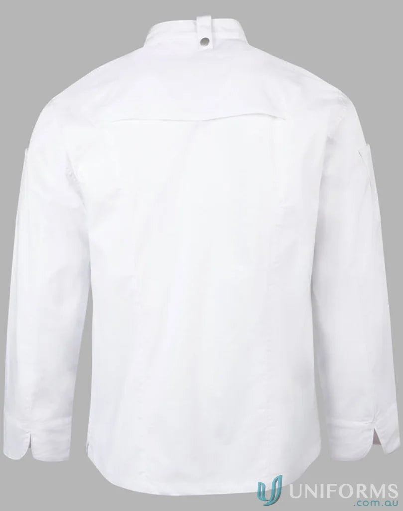 White chef’s jacket from Winning Spirit Mens, perfect for a mens functional chef look