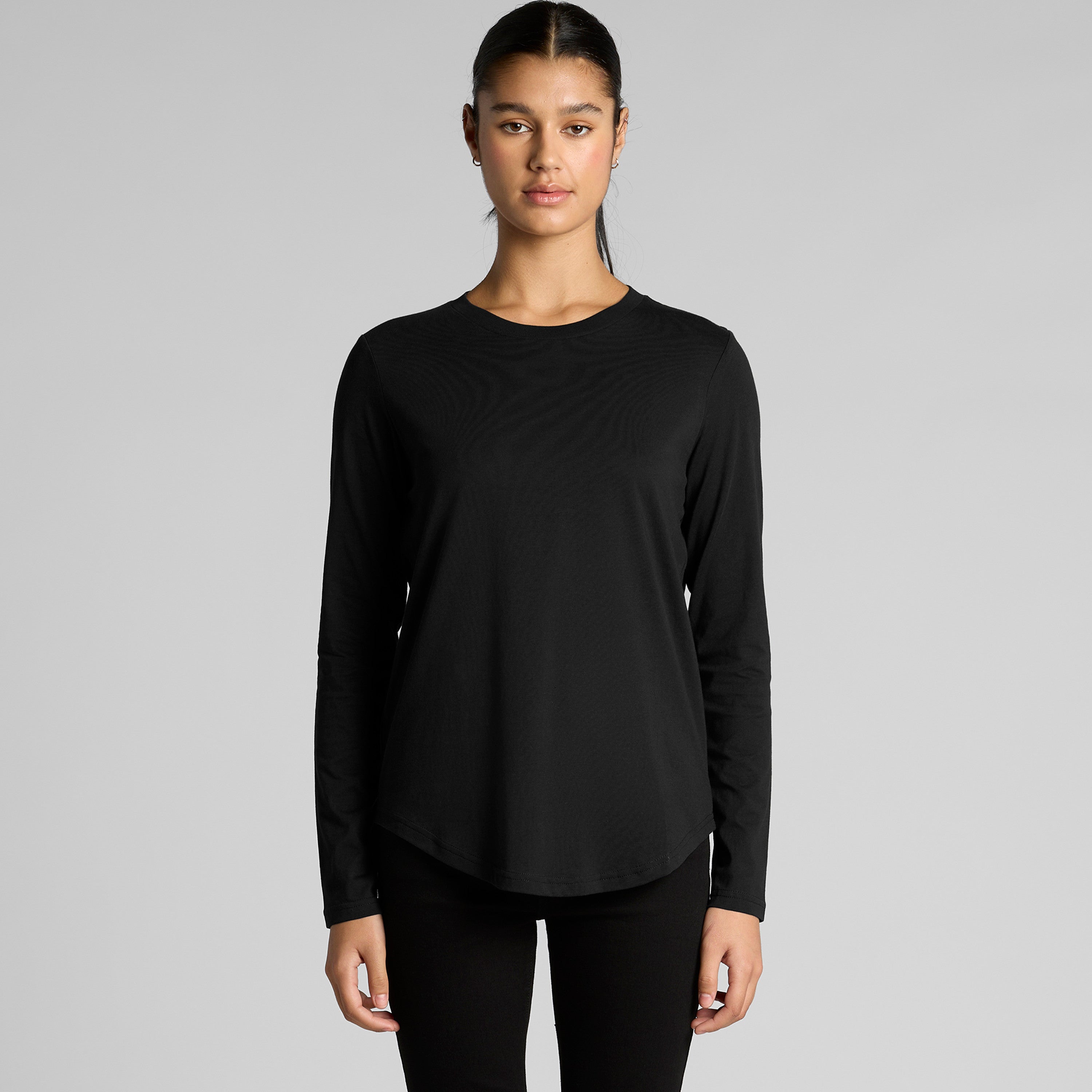 Women’s Maple Curve black long sleeve tee with relaxed fit