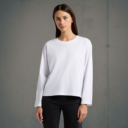 White long-sleeved shirt with a relaxed fit and round neckline.