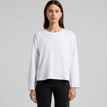 White long-sleeved top with a relaxed fit and round neckline.