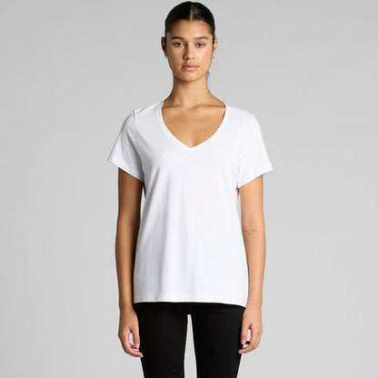 Women’s premium v-neck tee in white cotton for everyday comfort