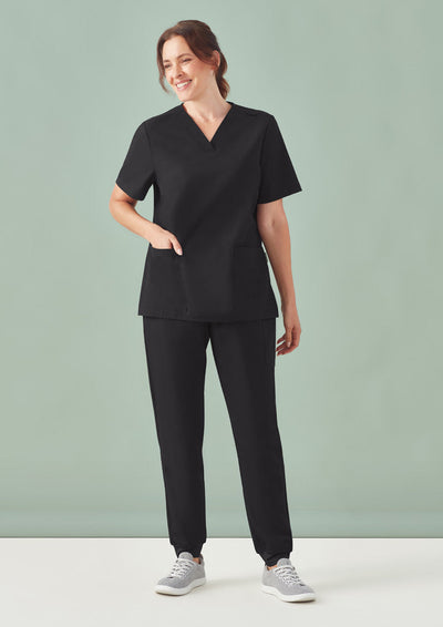 Black v-neck scrub top with womens pulse jogger scrub pant