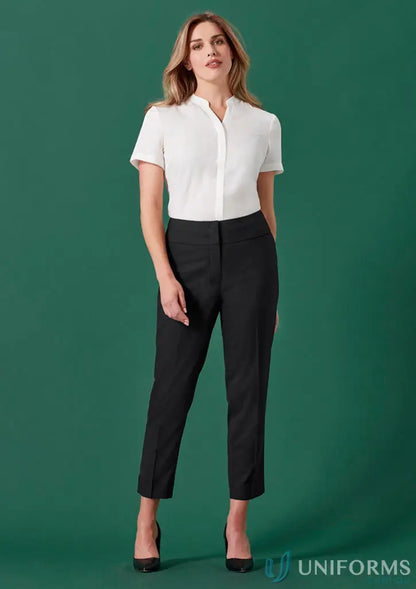 Women’s Renew mid-waist slim black pants with white shirt and black heels