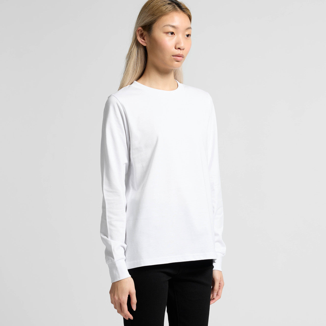 Women’s versatile long sleeve tee: white cotton crew neck with ribbed cuffs