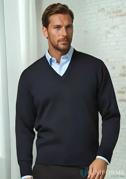 Men’s navy Woolmix Knit Pullover over light blue shirt from Biz Collection Woolmix