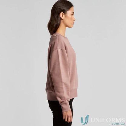 Woman wearing Wo’s Relax Crew mauve crewneck sweatshirt with relaxed fit style