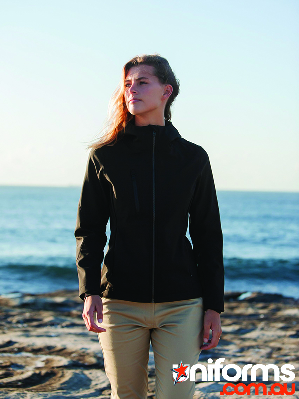 Ladies Kepler Jacket showcasing modern urban style, designed for comfort and versatility in all seasons.