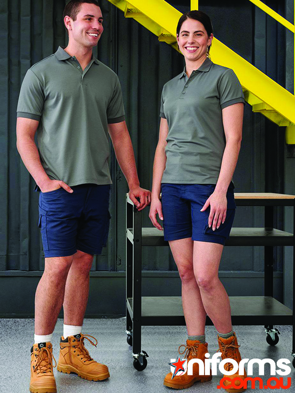 Winning Spirit Unisex Cotton Stretch Rip Stop Work Shorts (WP27). Stylish and practical shorts for work and leisure.